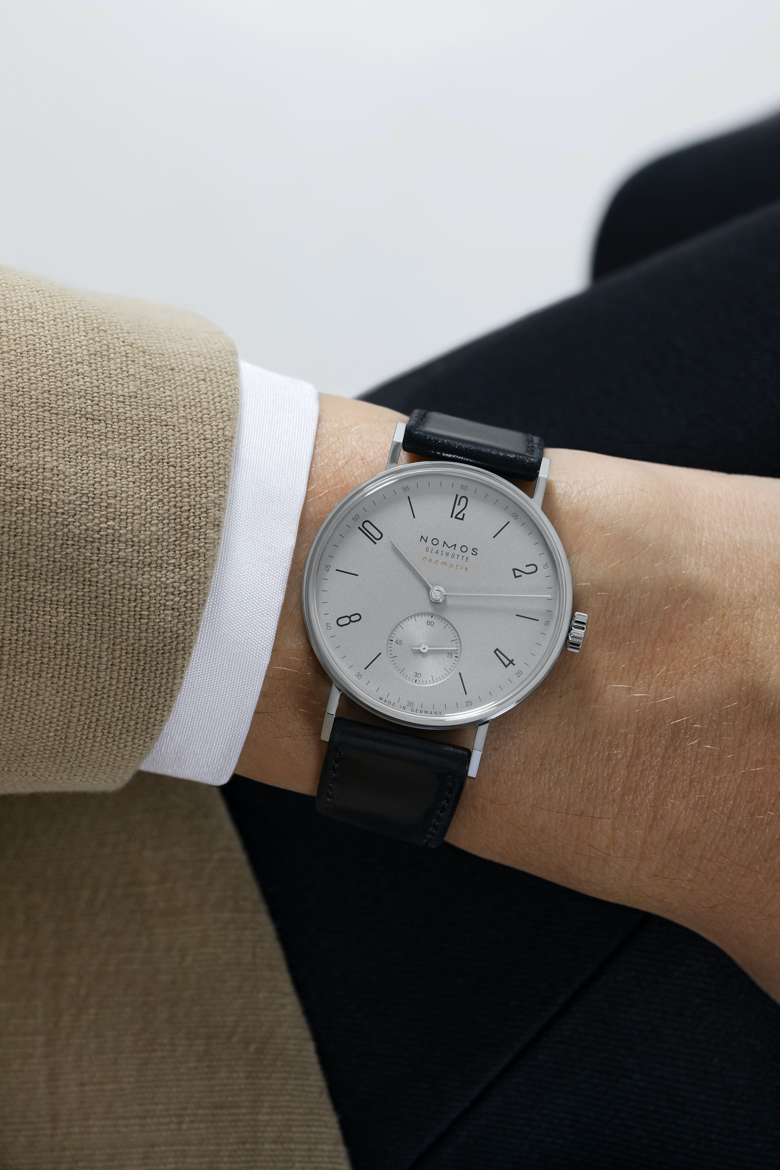 Men's watch / unisex  NOMOS GLASHÜTTE, Tangente Neomatik Platinum Gray / 35mm, SKU: 188 | watchphilosophy.co.uk
