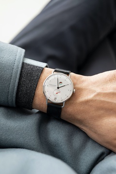 Men's watch / unisex  NOMOS GLASHÜTTE, Metro Date Power Reserve / 37mm, SKU: 1101 | watchphilosophy.co.uk