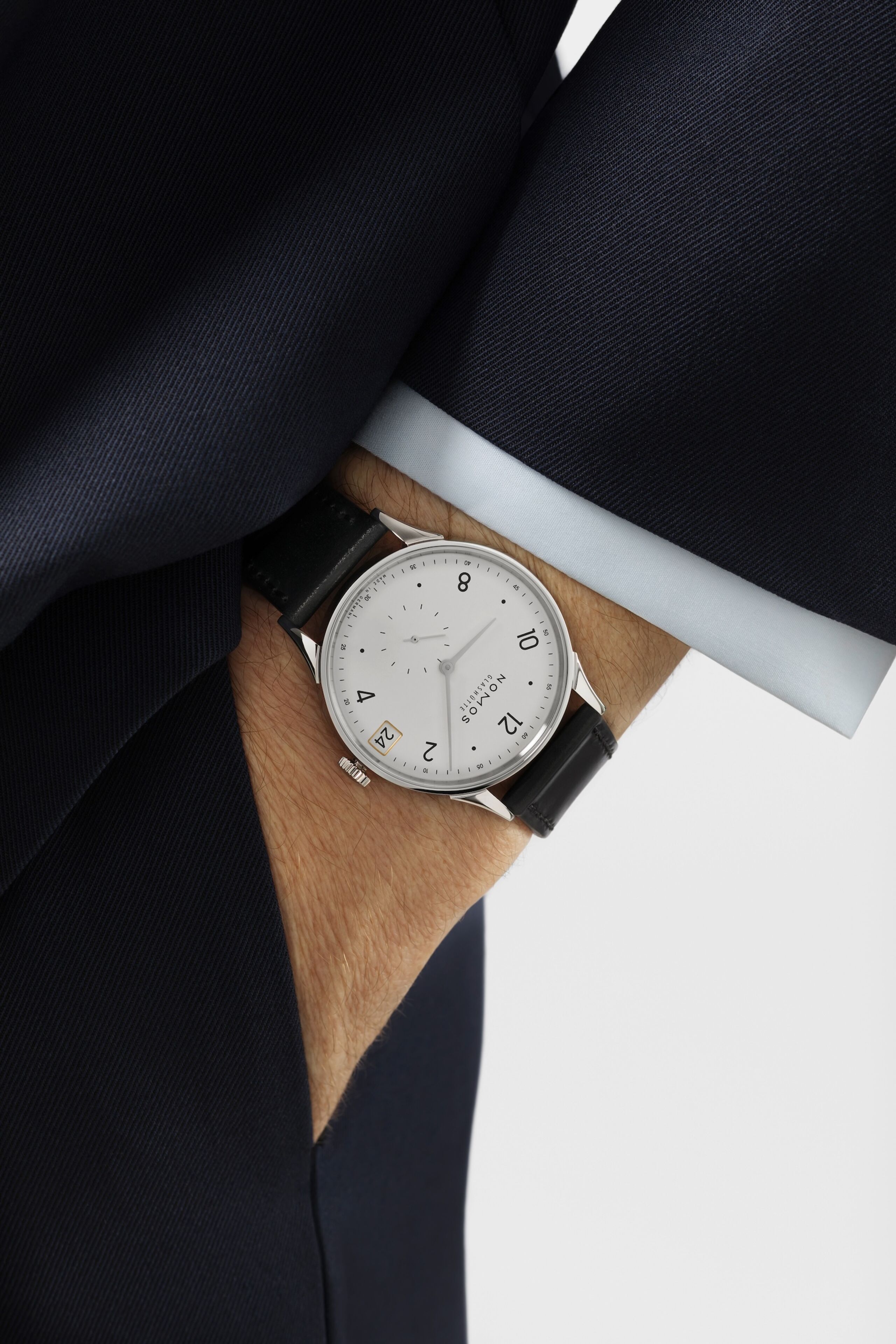 Men's watch / unisex  NOMOS GLASHÜTTE, Minimatik 39 Date / 39.50mm, SKU: 1250 | watchphilosophy.co.uk