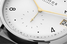 Men's watch / unisex  NOMOS GLASHÜTTE, Minimatik 39 Date Gold / 39.50mm, SKU: 1251 | watchphilosophy.co.uk