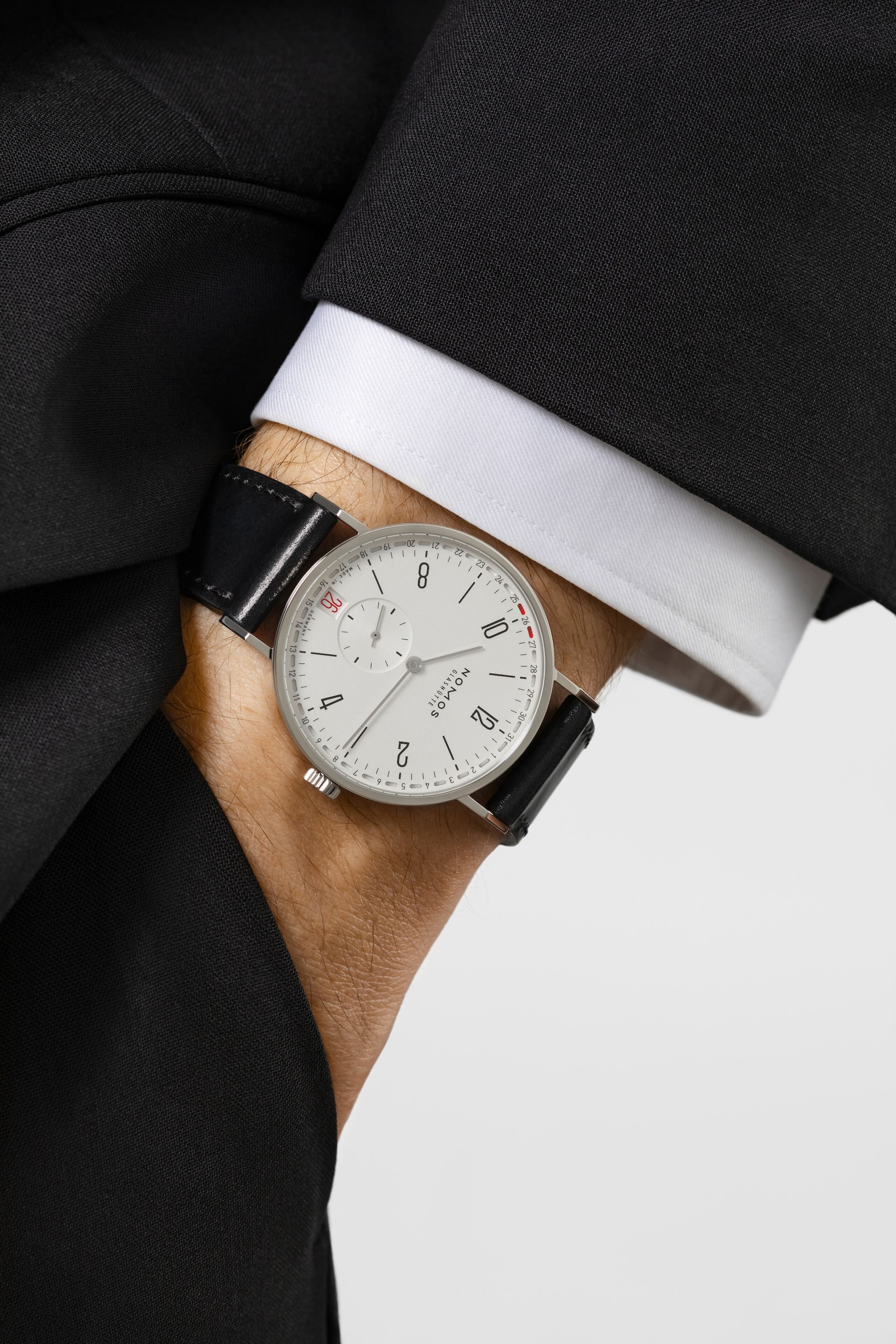Men's watch / unisex  NOMOS GLASHÜTTE, Tangente 2Date / 37.50mm, SKU: 135 | watchphilosophy.co.uk