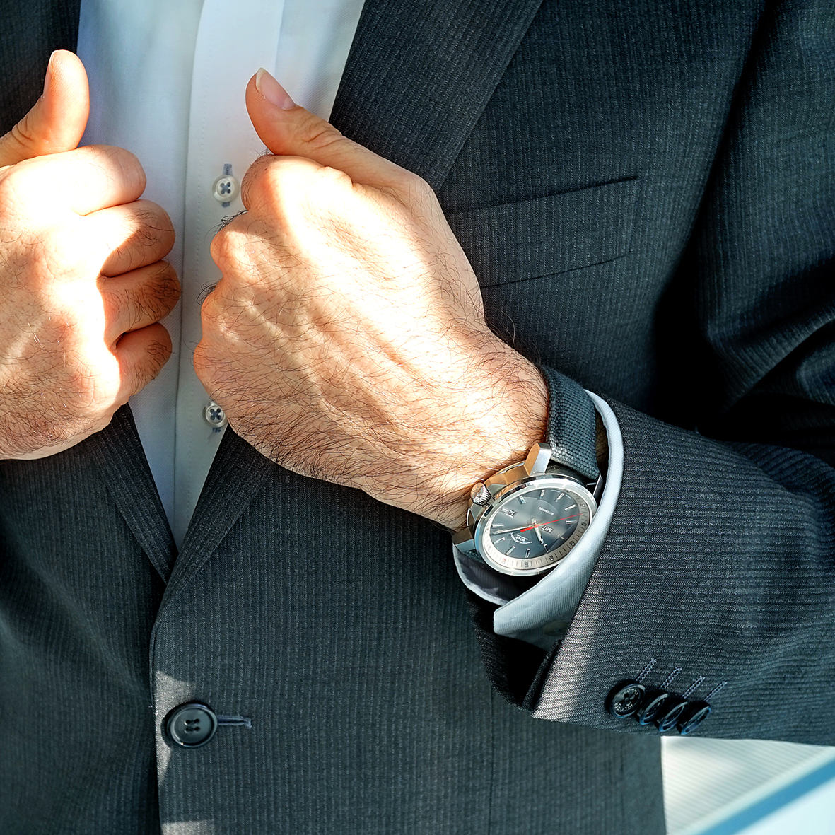 Men's watch / unisex  MÜHLE-GLASHÜTTE, 29ER Day/Date / 42.4 mm, SKU: M1-25-34-CB | watchphilosophy.co.uk