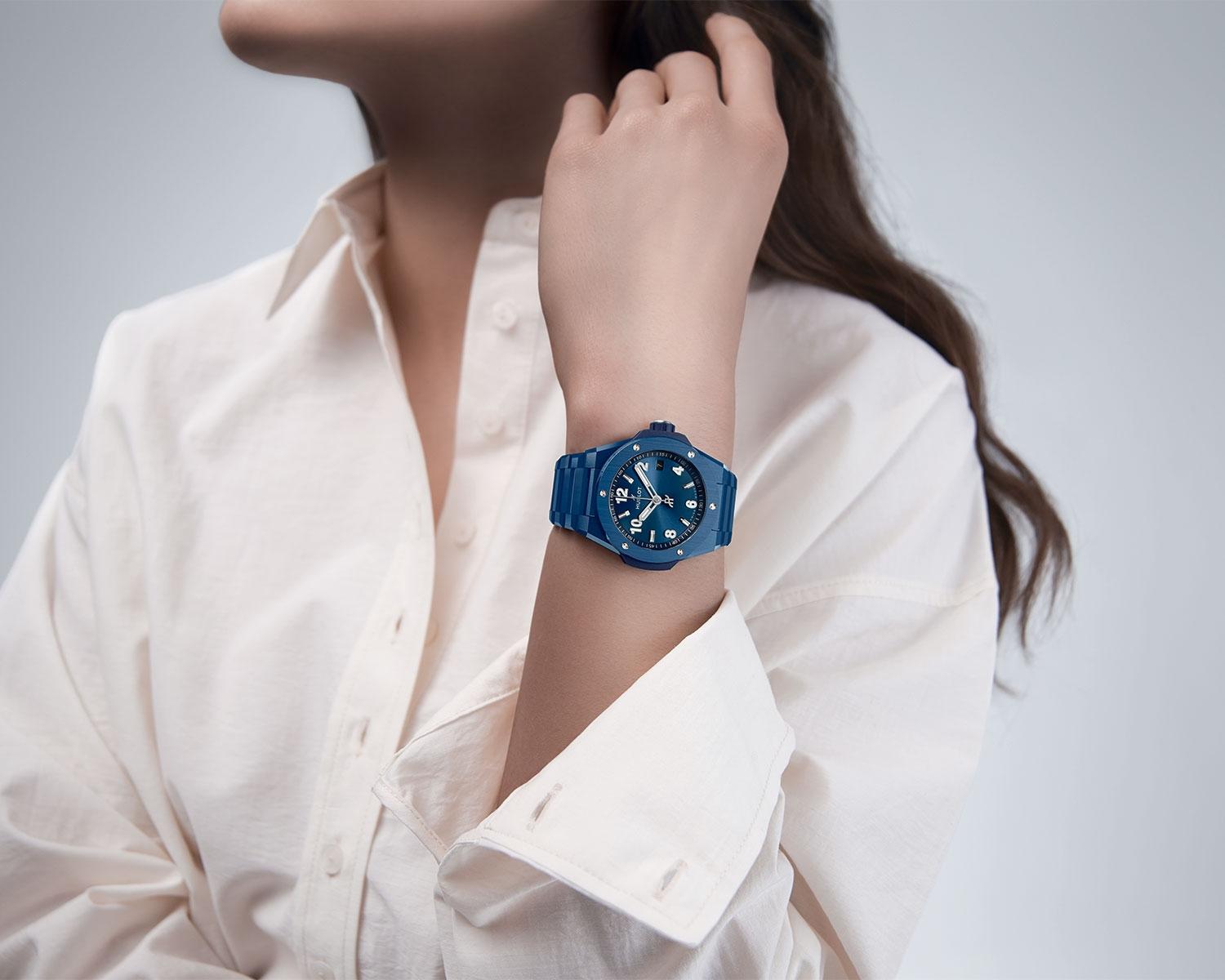 Men's watch / unisex  HUBLOT, Big Bang Integrated Time Only Blue Magic / 38mm, SKU: 457.EX.7170.EX | watchphilosophy.co.uk