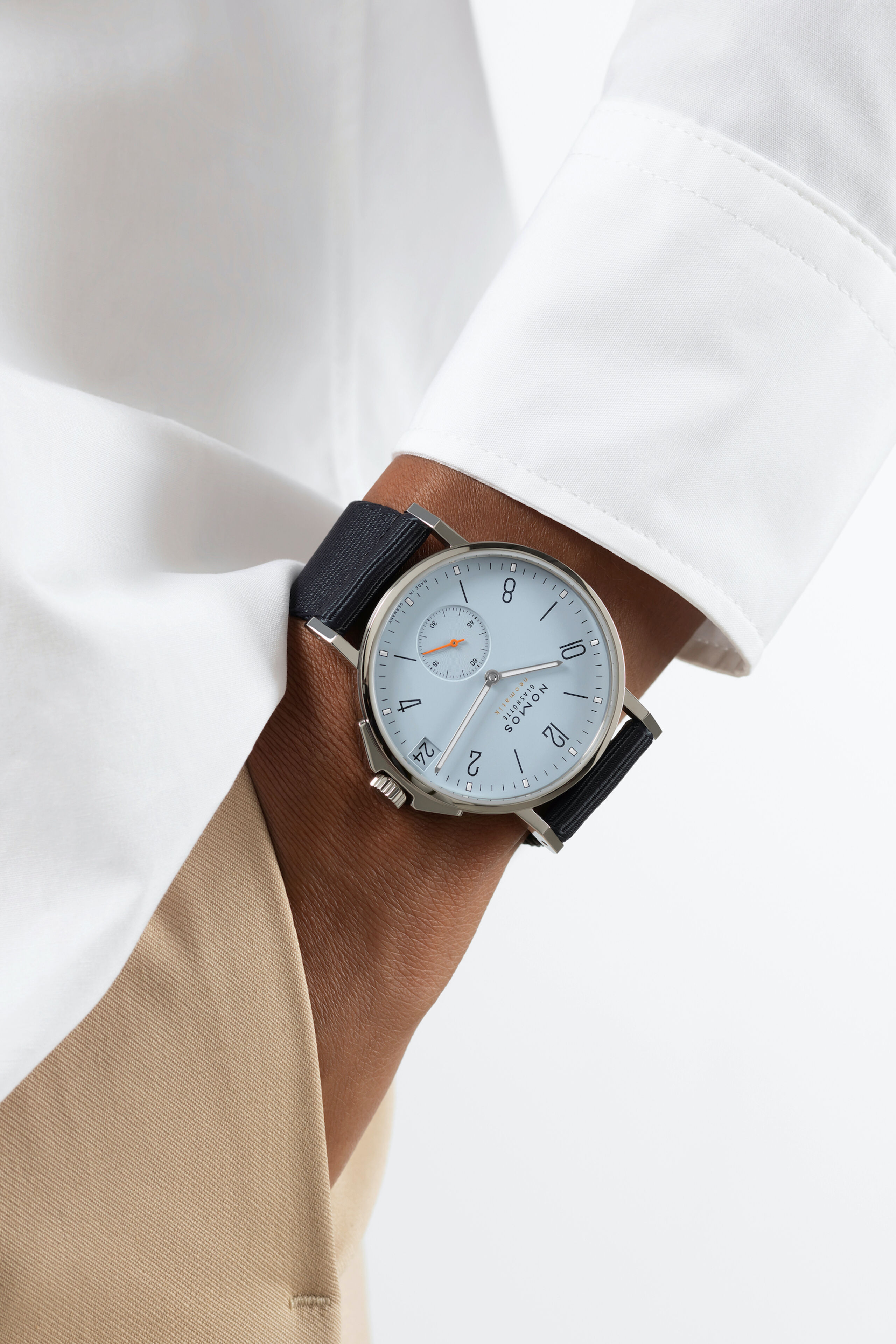 Men's watch / unisex  NOMOS GLASHÜTTE, Ahoi Neomatik 38 Date Sky / 38.5mm, SKU: 516 | watchphilosophy.co.uk