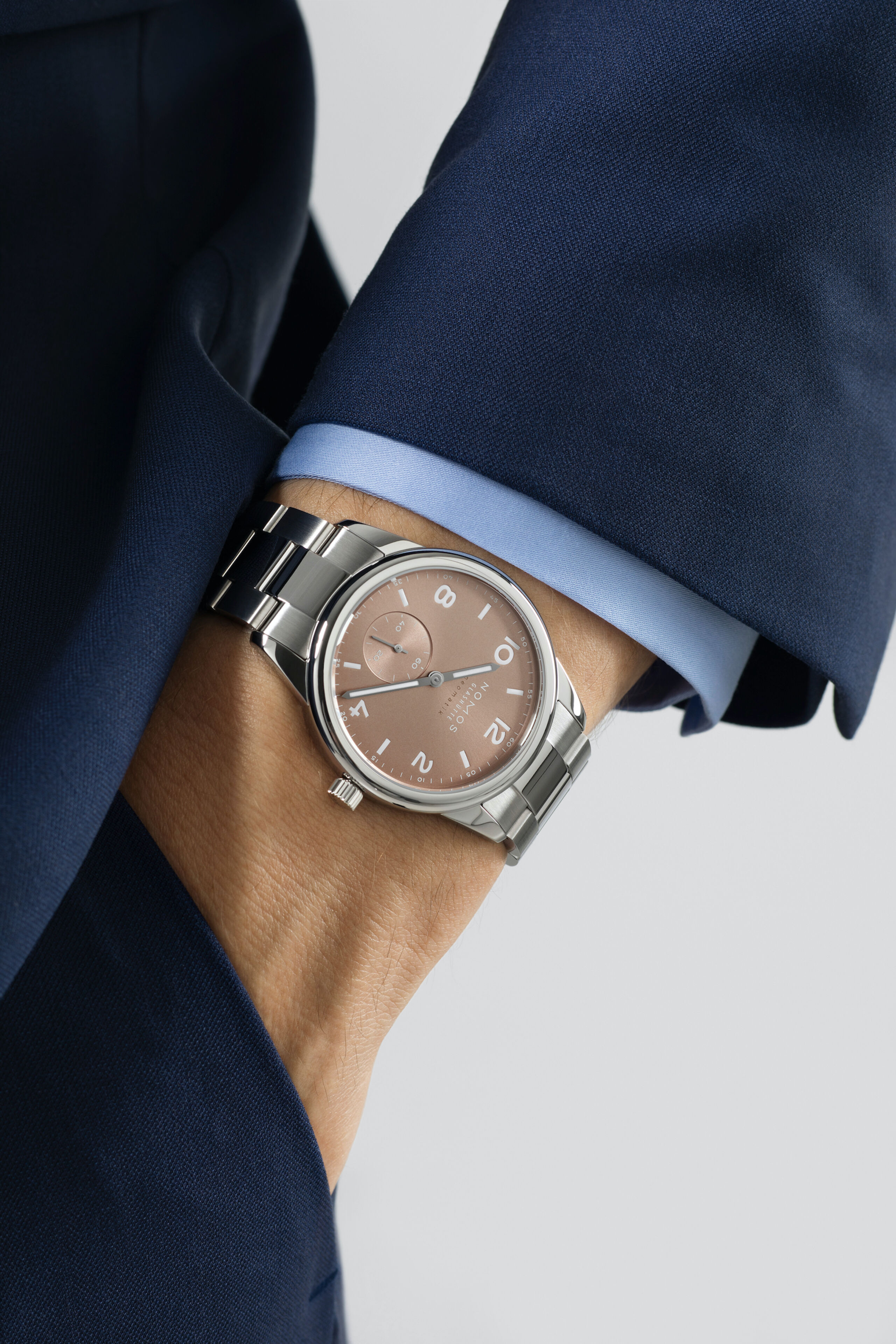 Men's watch / unisex  NOMOS GLASHÜTTE, Club Sport Neomatik 39 Ember  / 39.50mm, SKU: 761 | watchphilosophy.co.uk