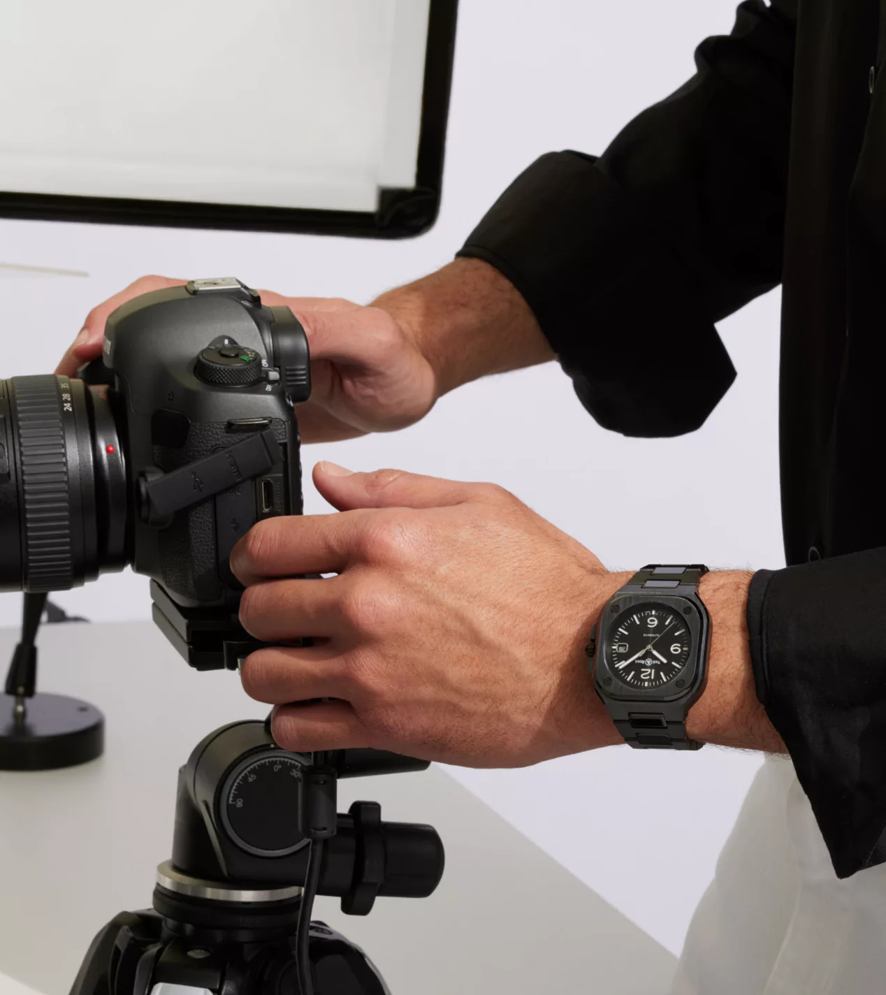 Men's watch / unisex  BELL & ROSS, BR 05 Black Ceramic / 41mm, SKU: BR05A-BL-CE/SCE | watchphilosophy.co.uk