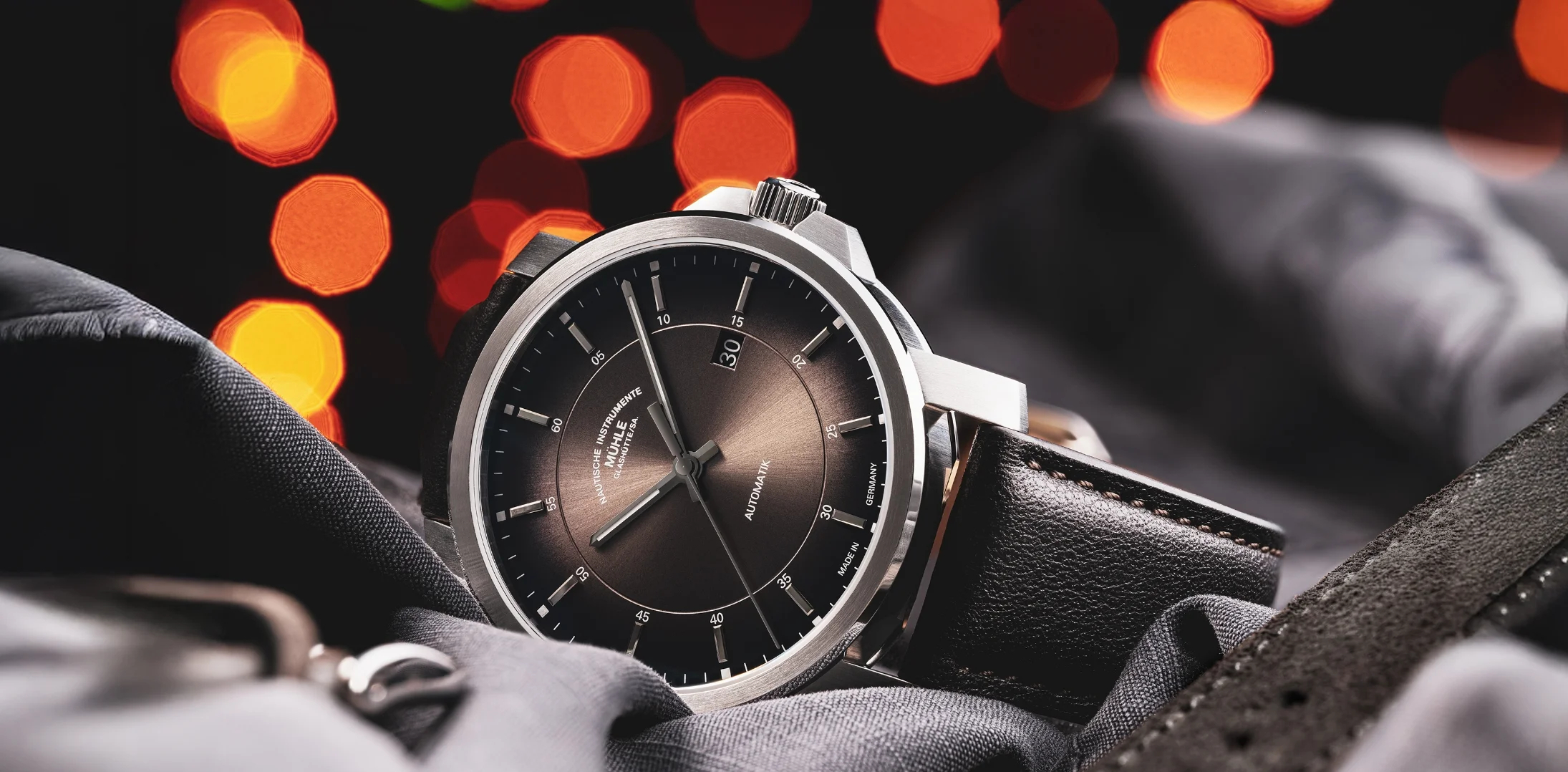 Men's watch / unisex  MÜHLE-GLASHÜTTE, 29ER Casual / 42.4 mm, SKU: M1-25-78-300-VLB | watchphilosophy.co.uk