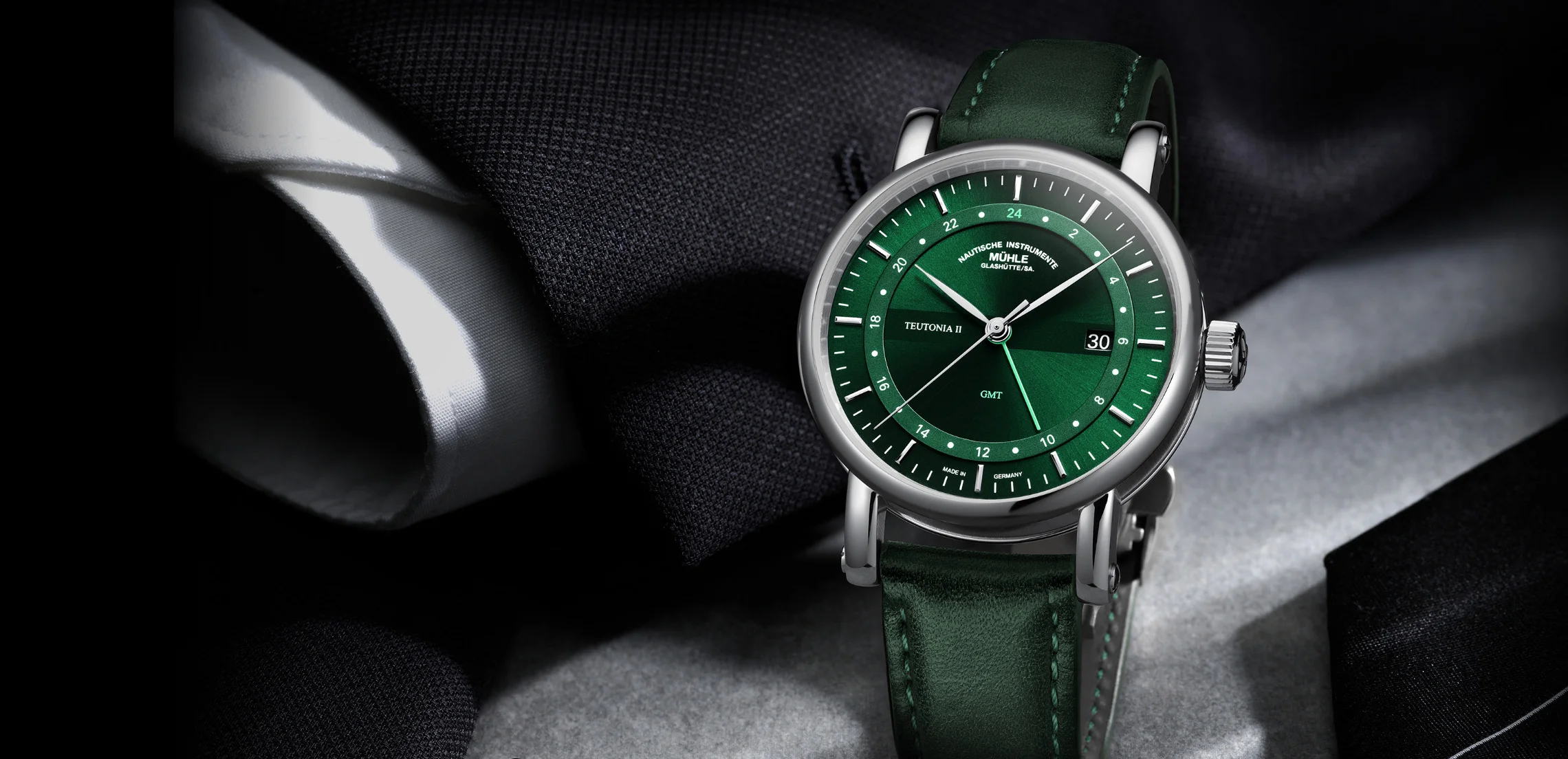 Men's watch / unisex  MÜHLE-GLASHÜTTE, Teutonia II GMT / 41 mm, SKU: M1-33-96-LB-II | watchphilosophy.co.uk