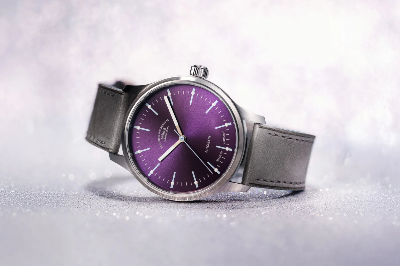 Men's watch / unisex  MÜHLE-GLASHÜTTE, Panova Violet / 40mm, SKU: M1-40-78-1-LB-V | watchphilosophy.co.uk