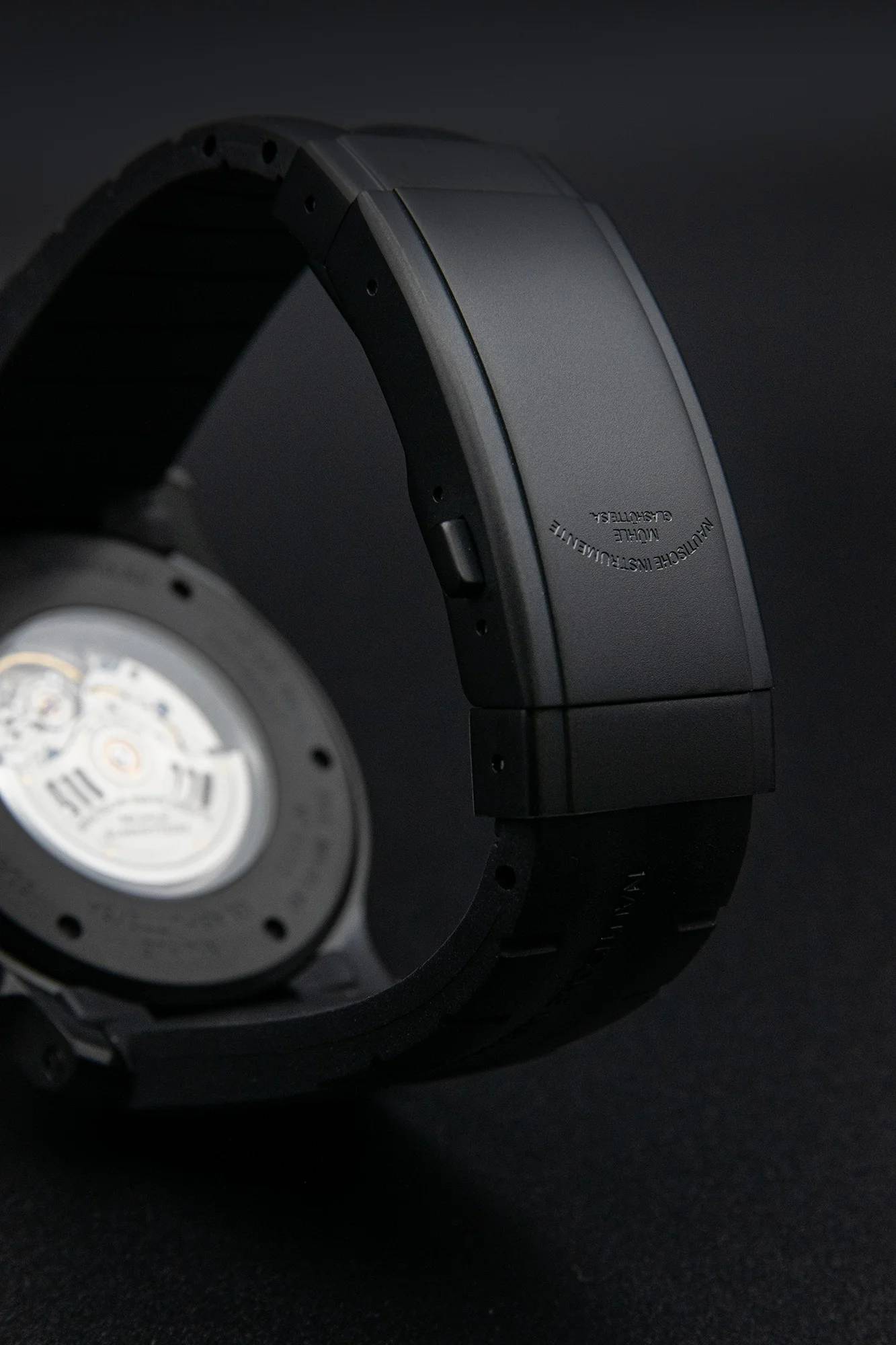 Men's watch / unisex  MÜHLE-GLASHÜTTE, Sea-Timer BlackMotion / 44mm, SKU: M1-41-83-KB | watchphilosophy.co.uk