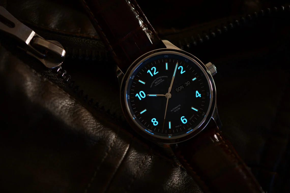 Men's watch / unisex  MÜHLE-GLASHÜTTE, Lunova Day/Date / 42.3mm, SKU: M1-43-26-LB-II | watchphilosophy.co.uk