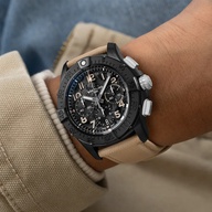 Men's watch / unisex  BREITLING, Avenger B01 Chronograph 42 Night Mission / 42mm, SKU: SB0146101B1X1 | watchphilosophy.co.uk