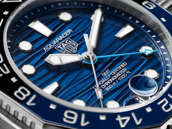 Men's watch / unisex  TAG HEUER, Aquaracer Professional 300 GMT / 42mm, SKU: WBP5114.FT6259 | watchphilosophy.co.uk