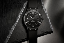 Men's watch / unisex  HUBLOT, Classic Fusion Black Magic / 38mm, SKU: 565.CM.1470.RX | watchphilosophy.co.uk