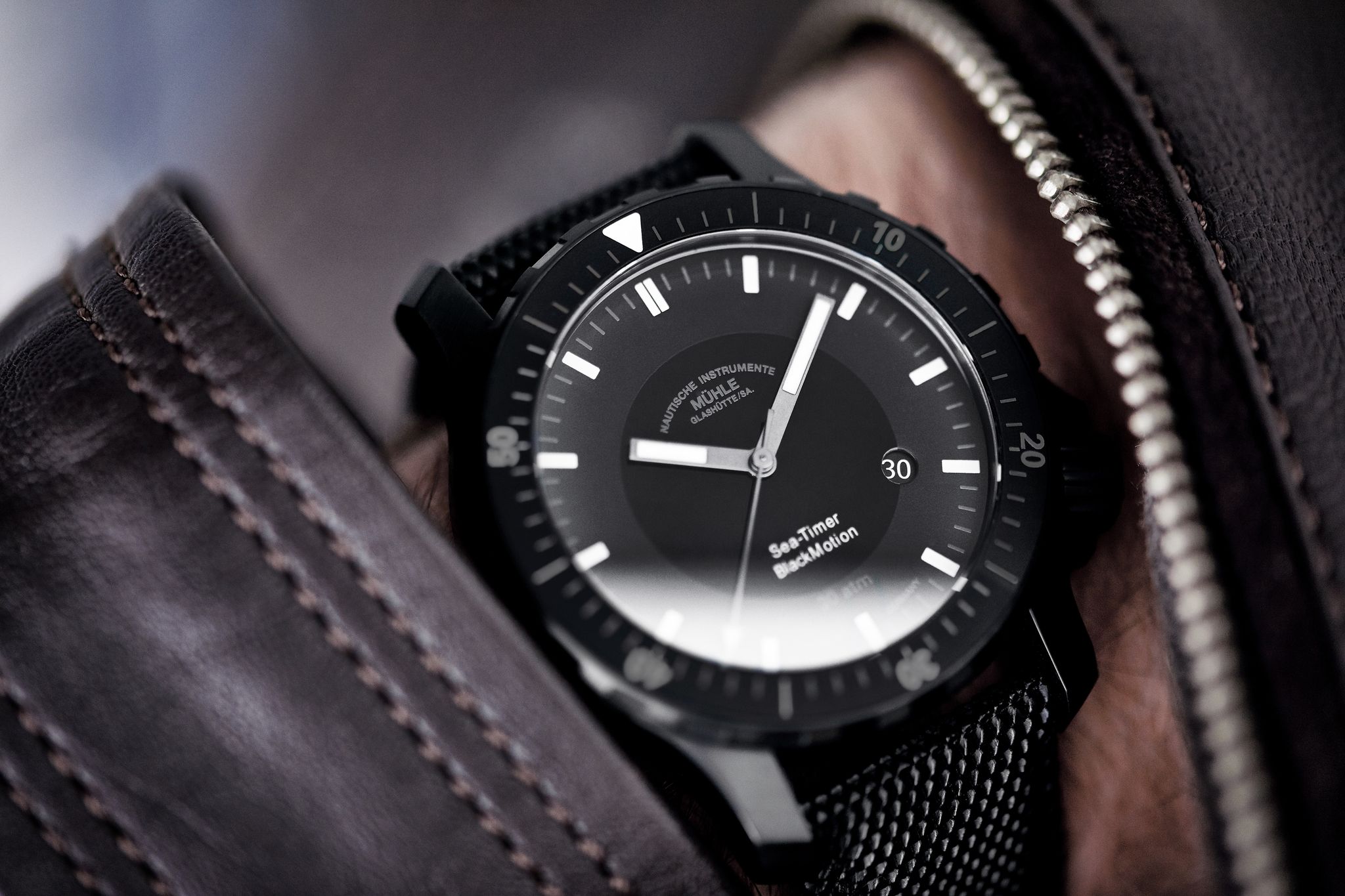 Men's watch / unisex  MÜHLE-GLASHÜTTE, Sea-Timer BlackMotion / 44mm, SKU: M1-41-83-CB | watchphilosophy.co.uk