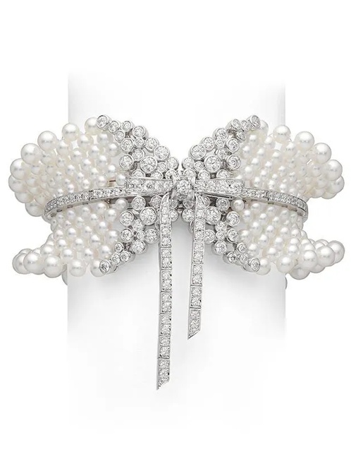 Women Jewellery  MIKIMOTO, Jeux de Rubans, SKU: WDP8540DW2 | watchphilosophy.co.uk